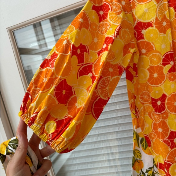 Never Fully Dressed - Picture 3 of 7